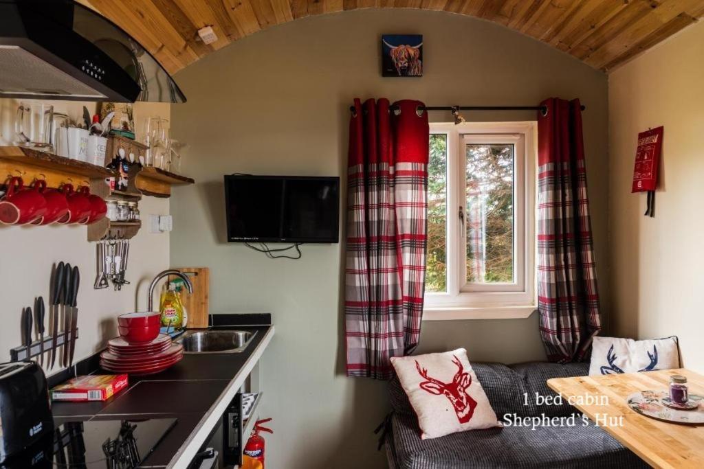 Culbokie Lodges מראה חיצוני תמונה